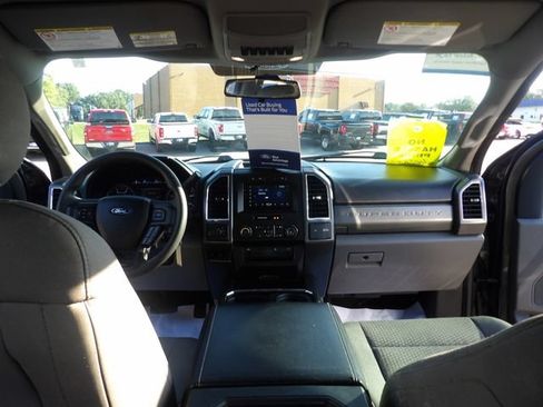 Certified 2017 Ford F250 XLT w/ XLT Value Package AWD/4WD image 20