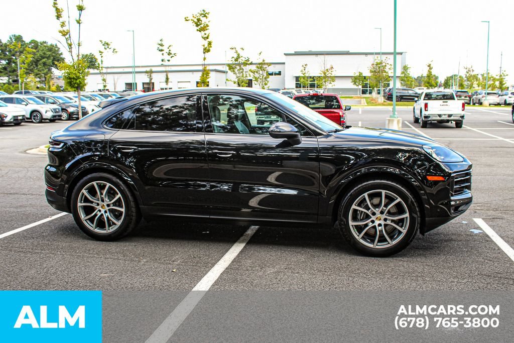 Used 2024 Porsche Cayenne Coupe AWD/4WD image 8