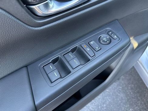 Certified 2025 Honda CR-V EX image 10