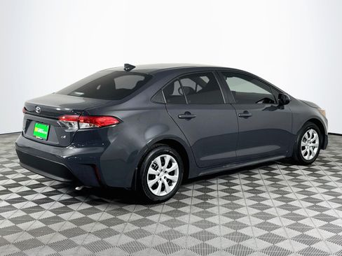 Used 2025 Toyota Corolla LE FWD image 8