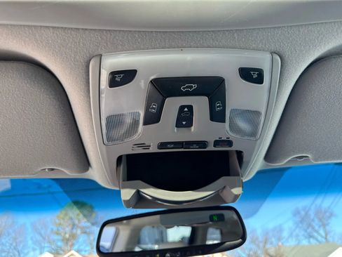 Used 2012 Toyota Sienna Limited image 35