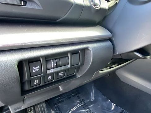 Certified 2023 Subaru Crosstrek 2.5i Limited w/ Moonroof Package image 20