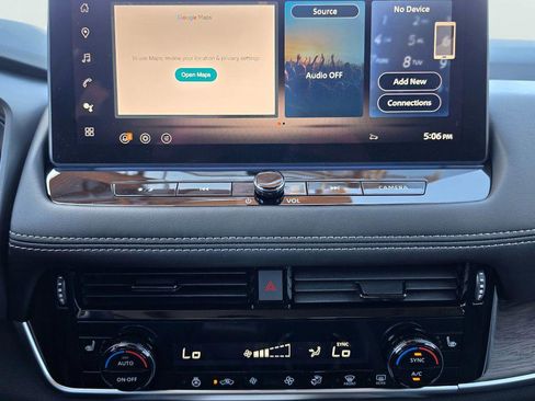 New 2026 Nissan Rogue Platinum AWD/4WD image 18
