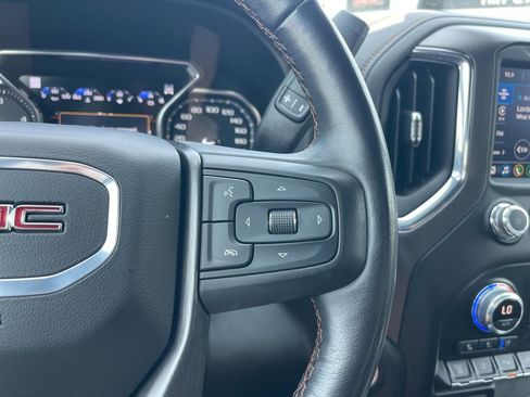 Used 2022 GMC Sierra 2500 AT4 w/ AT4 Premium Plus Package image 17