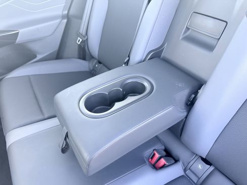 Used 2023 Volkswagen ID.4 Pro S image 18