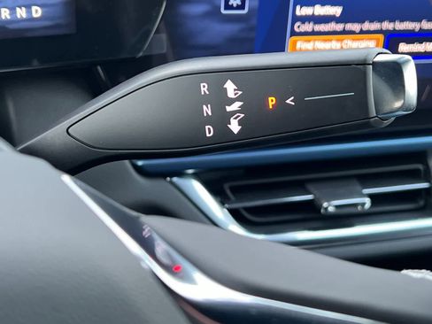 New 2026 Chevrolet Equinox EV LT image 20