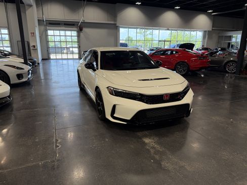 Used 2023 Honda Civic Type R image 14