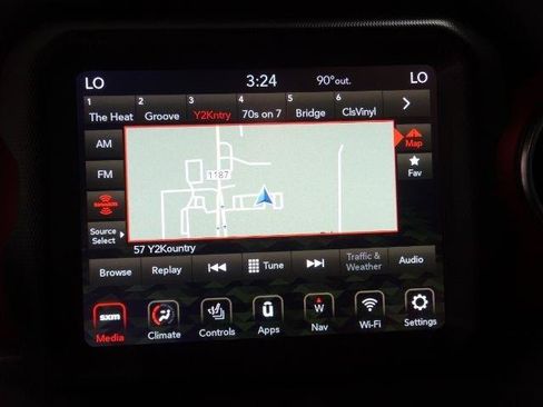 Used 2023 Jeep Wrangler Unlimited Rubicon w/ Cold Weather Group AWD/4WD image 34