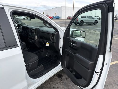 New 2026 Chevrolet Silverado 1500 W/T image 28