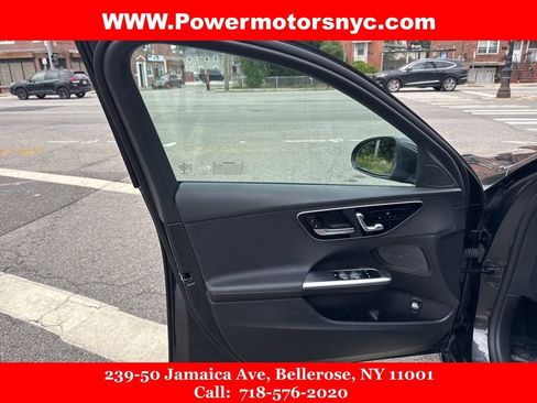 Used 2022 Mercedes-Benz C 300 4MATIC Sedan w/ Pinnacle Trim Package image 26