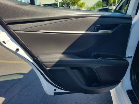 Used 2025 Toyota Camry SE image 15