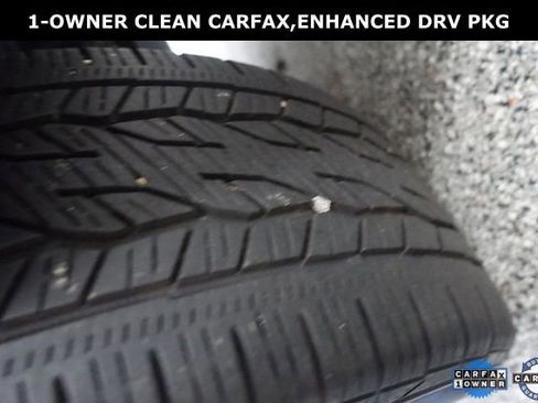 Used 2024 Chevrolet Traverse RS image 36