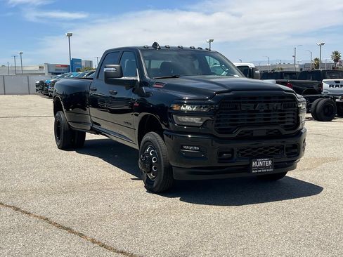 New 2026 RAM 3500 Big Horn AWD/4WD image 10