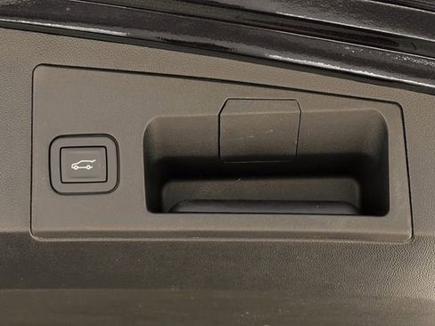 New 2026 Cadillac XT5 Premium Luxury w/ Driver Assist Package FWD image 27