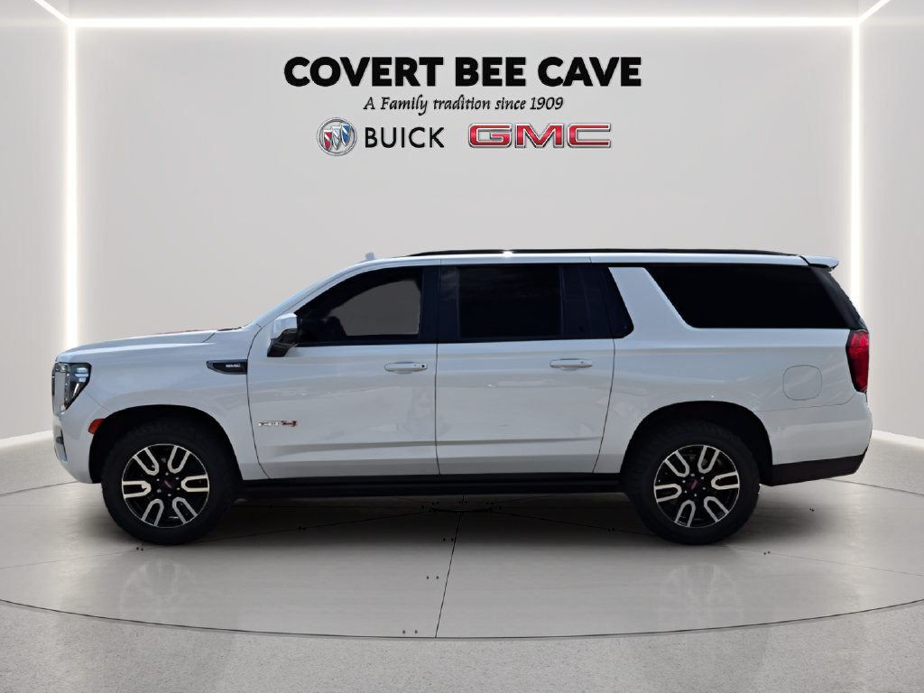 Used 2023 GMC Yukon XL AT4 w/ AT4 Premium Package AWD/4WD image 5
