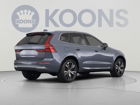 Used 2023 Volvo XC60 B5 Plus w/ Climate Package AWD/4WD image 4