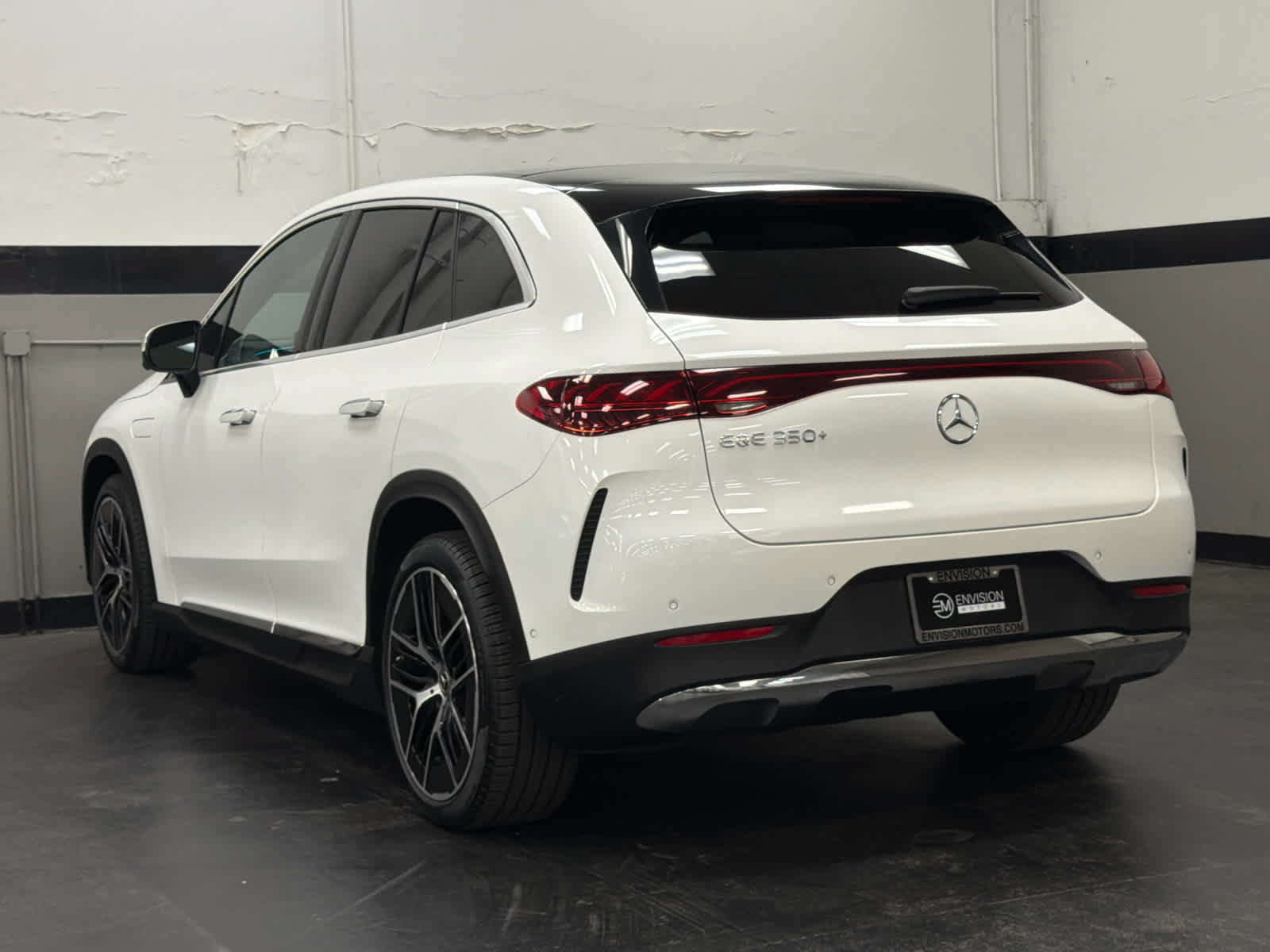 Used 2023 Mercedes-Benz EQE 350+ SUV image 10