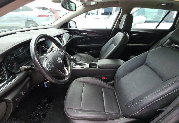 Used 2019 Buick Regal Essence w/ Sights and Sounds Package AWD/4WD image 12