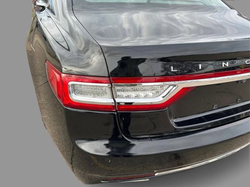 Used 2020 Lincoln Continental FWD image 39