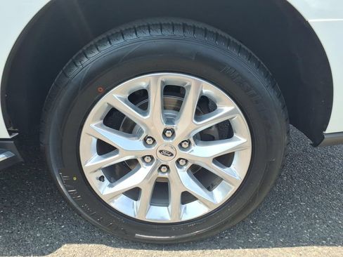 Used 2021 Ford Expedition XLT AWD/4WD image 18