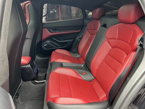 Used 2020 Porsche Taycan Turbo image 25