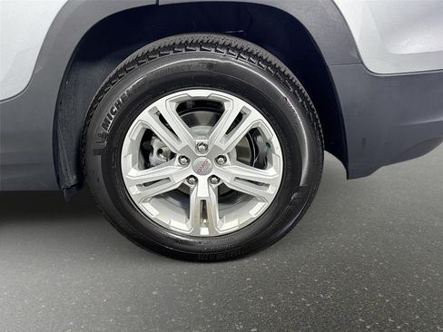 Certified 2024 GMC Terrain SLE w/ Driver Convenience Package FWD image 29
