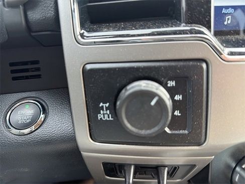 Used 2022 Ford F250 Lariat w/ Lariat Ultimate Package image 17