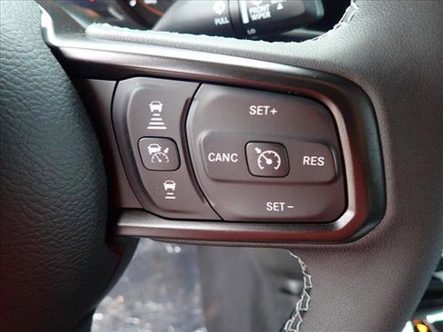 New 2025 Jeep Gladiator Willys image 14