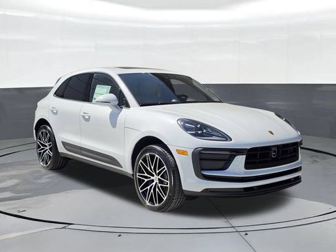 New 2026 Porsche Macan AWD/4WD image 6