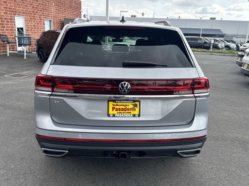 New 2026 Volkswagen Atlas SE FWD image 4