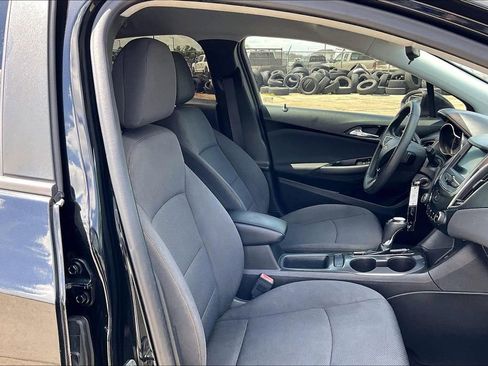 Used 2019 Chevrolet Cruze LS w/ LS Convenience Package FWD image 29