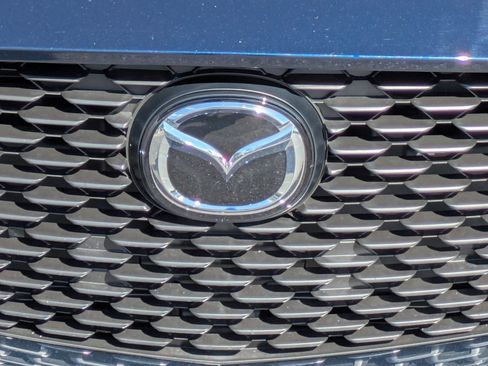 Certified 2025 MAZDA MAZDA3 s FWD image 13