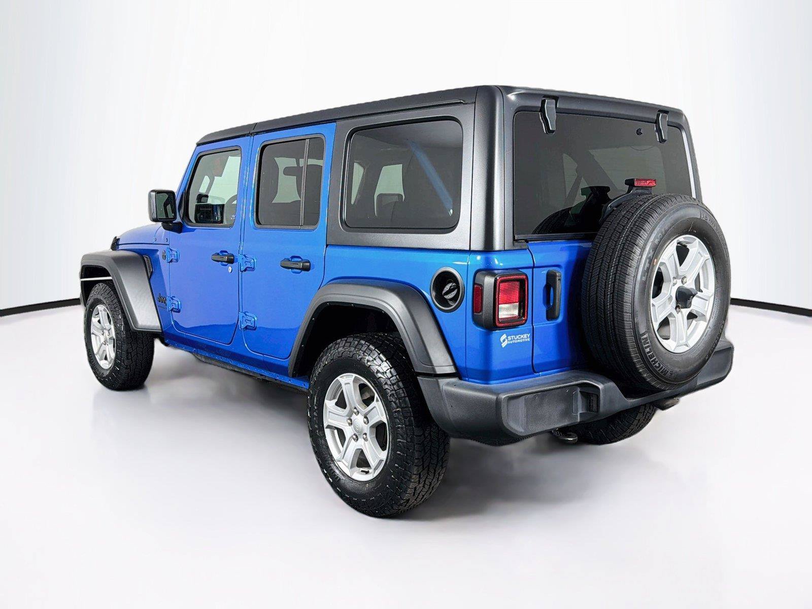 Used 2023 Jeep Wrangler Unlimited Sport AWD/4WD image 9