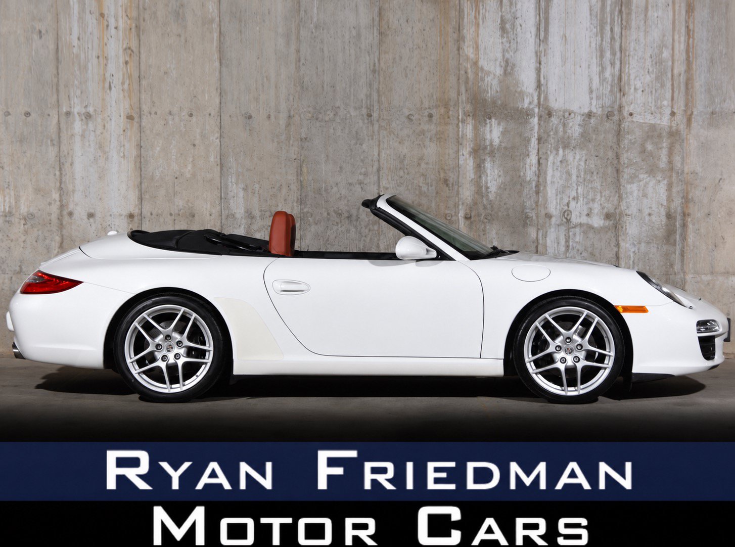 Used 2011 Porsche 911 Carrera RWD image 1