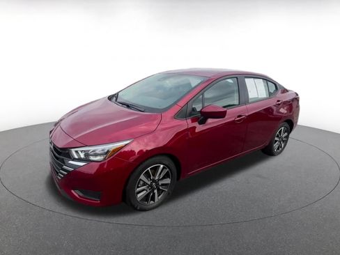 Used 2025 Nissan Versa SV FWD image 7