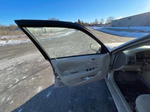 Used 2001 Toyota Corolla CE image 20