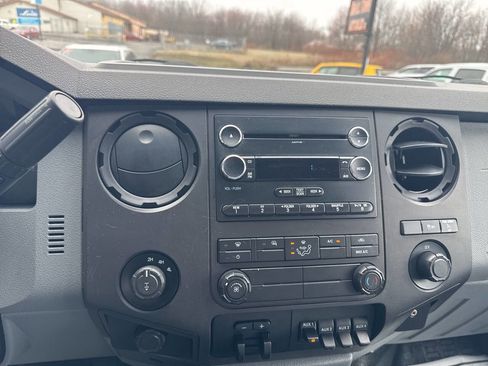 Used 2016 Ford F250 XL w/ Power Equipment Group image 26