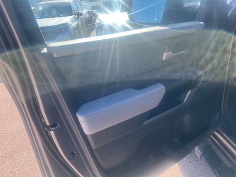 Used 2022 Toyota Tundra Limited image 16