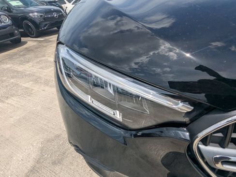 Used 2025 Mercedes-Benz GLC 300 4MATIC image 20