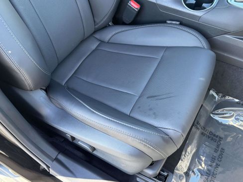 Certified 2025 Subaru Outback Limited image 10