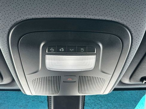 Used 2025 Mercedes-Benz Sprinter 2500 image 30