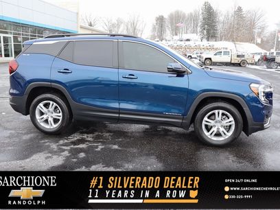 Used 2022 GMC Terrain SLE w/ Driver Convenience Package