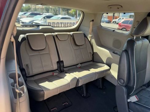 Used 2016 Kia Sedona SX FWD image 34