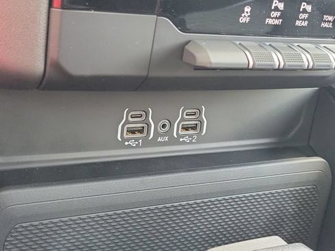 New 2026 RAM 1500 Express AWD/4WD image 23