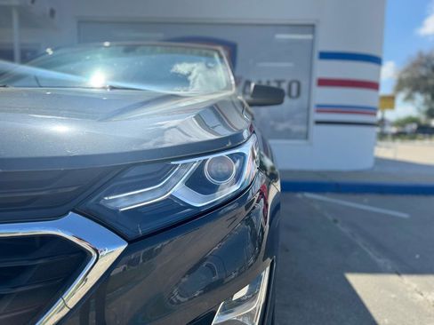 Used 2019 Chevrolet Equinox LS w/ LS Convenience Package image 12