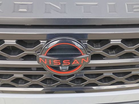 Used 2023 Nissan Frontier PRO-4X w/ Pro Convenience Package AWD/4WD image 15
