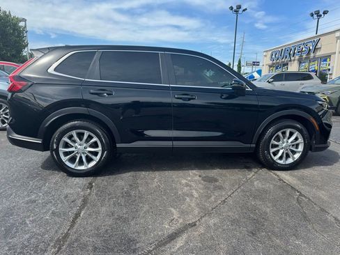 Used 2025 Honda CR-V EX image 7