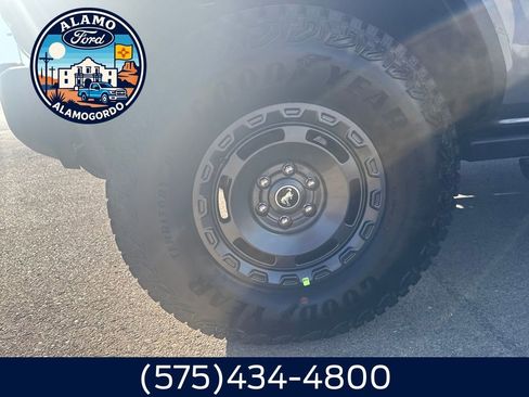 New 2025 Ford Bronco Badlands image 2