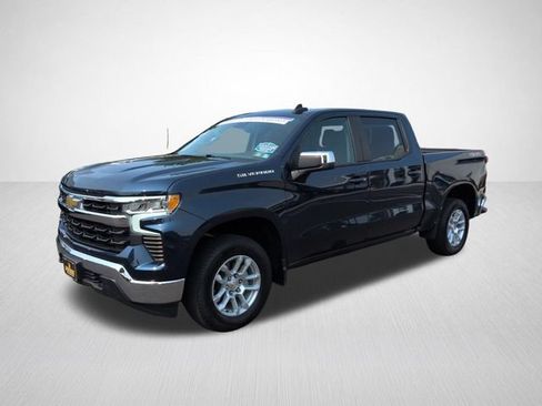 Used 2023 Chevrolet Silverado 1500 LT AWD/4WD image 6