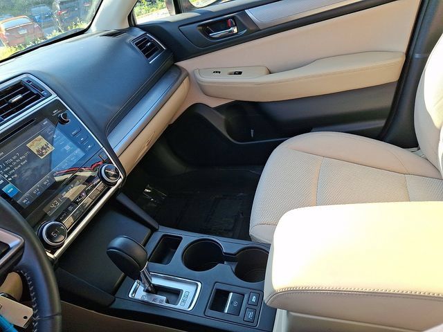 Used 2018 Subaru Outback 2.5i Premium AWD/4WD image 32